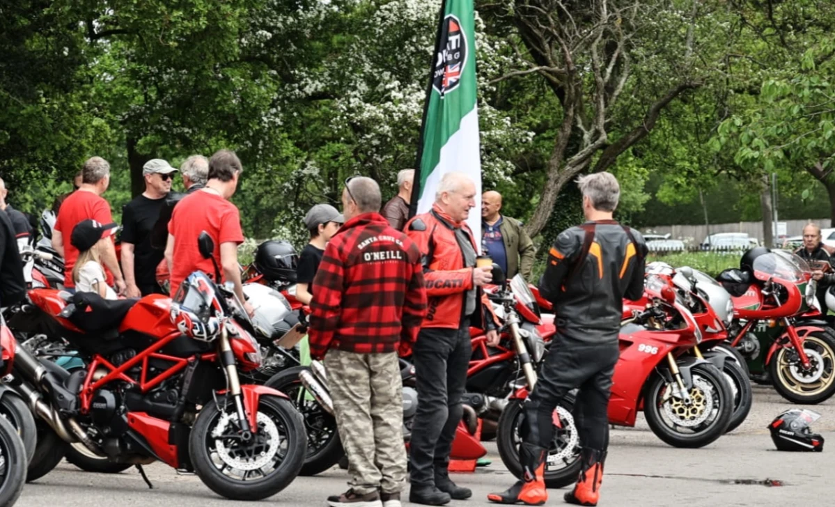 Scuderia Ducati Group ducati motorcycle group location image. Ducati Group, Ducati Motorcycles, Ducati Surrey, Ducati Riding Group, From small repairs to large-scale projects, Scuderia Ducati Group is here to handle all your ducati motorcycle group needs in Dorking, Surrey.